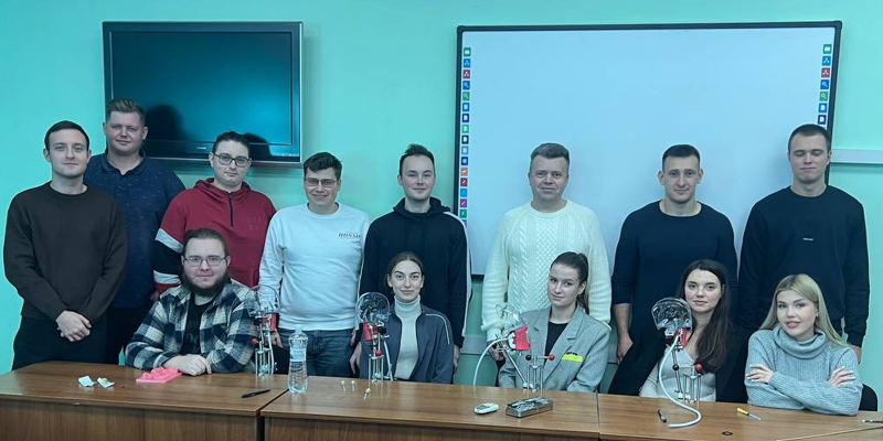 Майстер-клас для лікарів-інтернів: «Місцеве знеболення в стоматології, розрізи та накладання швів»