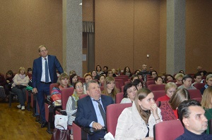 https://www.nuozu.edu.ua/images/Novosti/19_11_18-9.JPG