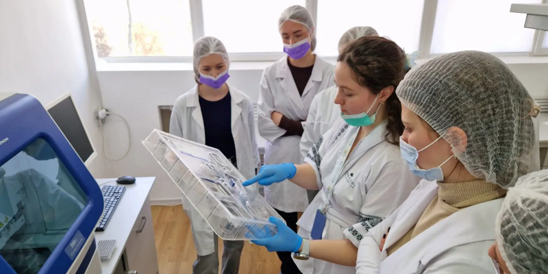 Студенти НУОЗ України імені П. Л. Шупика опановують молекулярну біологію